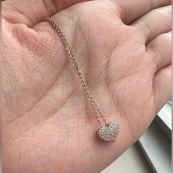 Elegant Heart Pendant Necklace with Sparkling Crystals – Perfect Gift - Picture 8 of 15